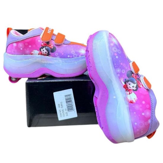 صورة سكيت شوز بناتي يجمع بين اللعب والأناقة